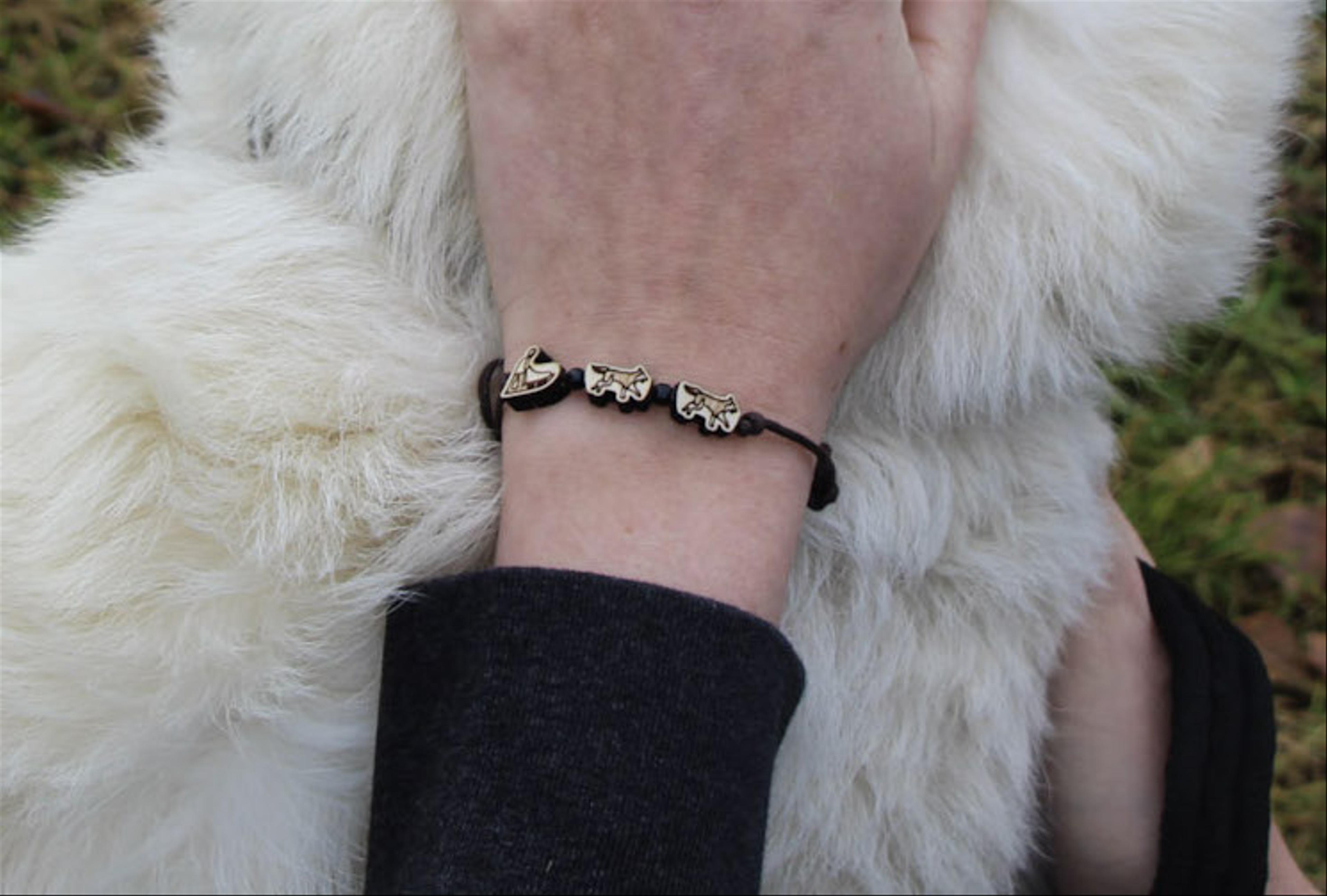 Dogsledding souvenirs jewelry